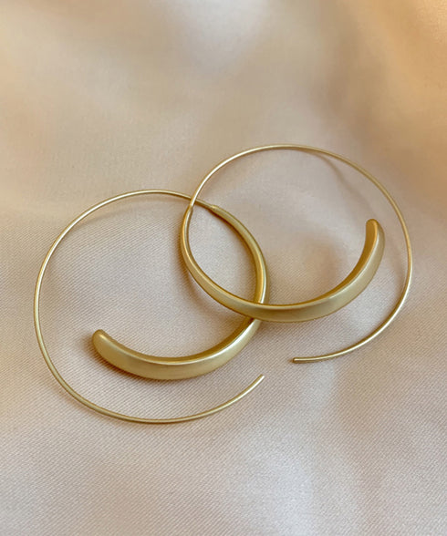 大ぶり マット フープピアス  韓国風 レディース サークル シンプル おしゃれ 上品 アクセサリー ゴールド きれいめ 耳飾り 両耳 韓国ファッション 98XIJIN-001